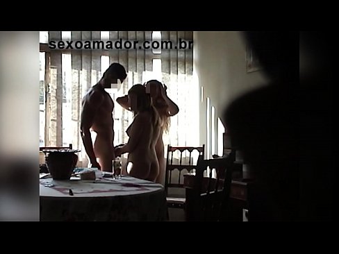 ❤️ Os amigos sexuais invitan a un home xigante e a un trío con el Só porno na pornografía gl.hentaibar.ru ❤