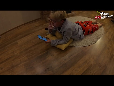 ❤️ Loura tola chupando unha enorme polla chupando e rebotando nela - Sexo anal Só porno na pornografía gl.hentaibar.ru ❤